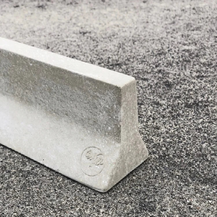 Jersey barrier
