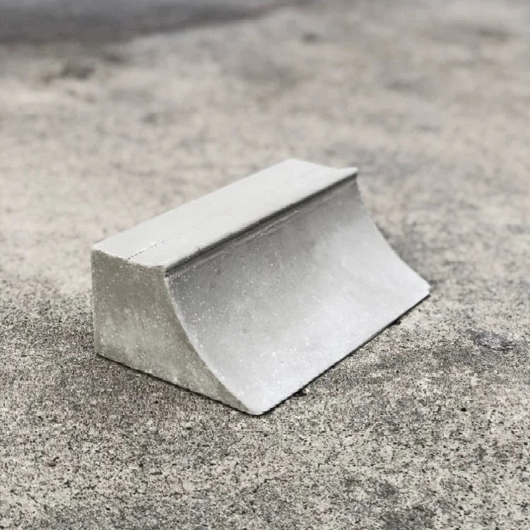 Quarter Low Pool Coping